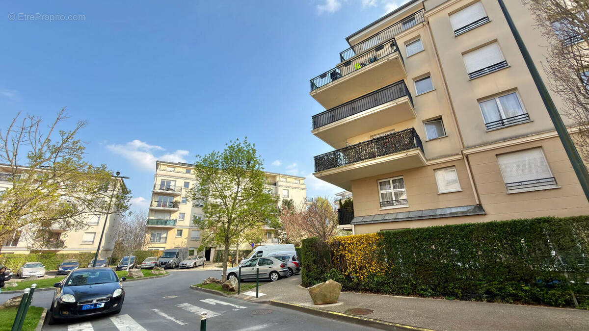 Appartement à CORBEIL-ESSONNES