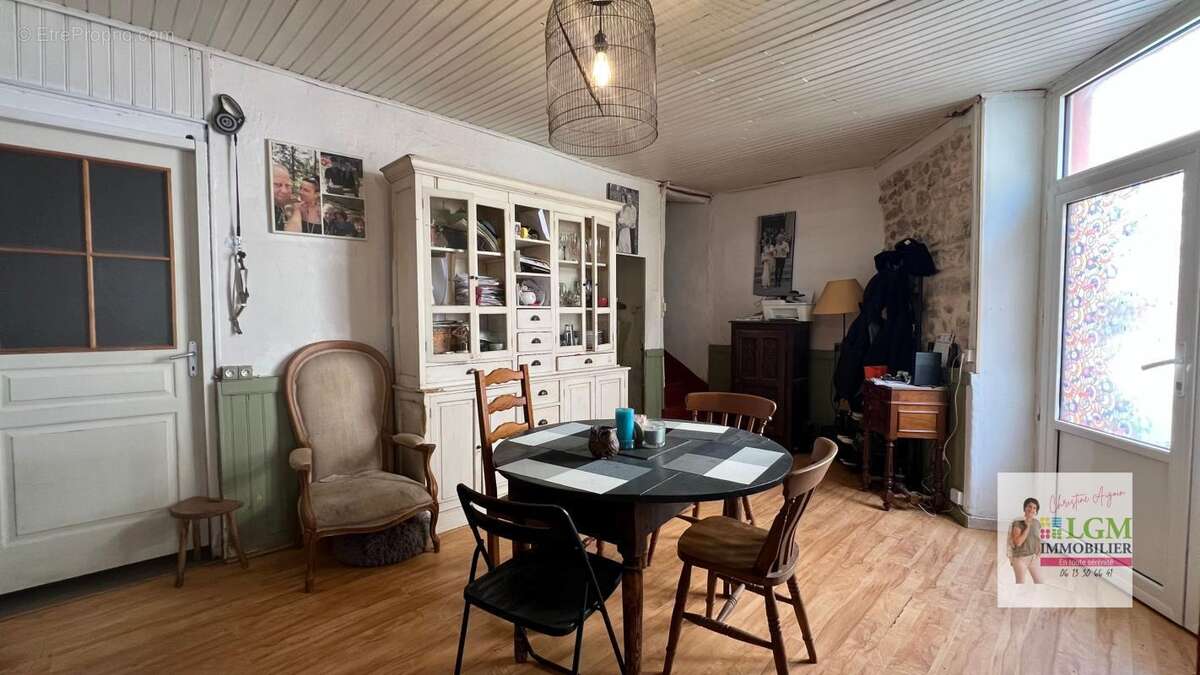 Maison à LASALLE