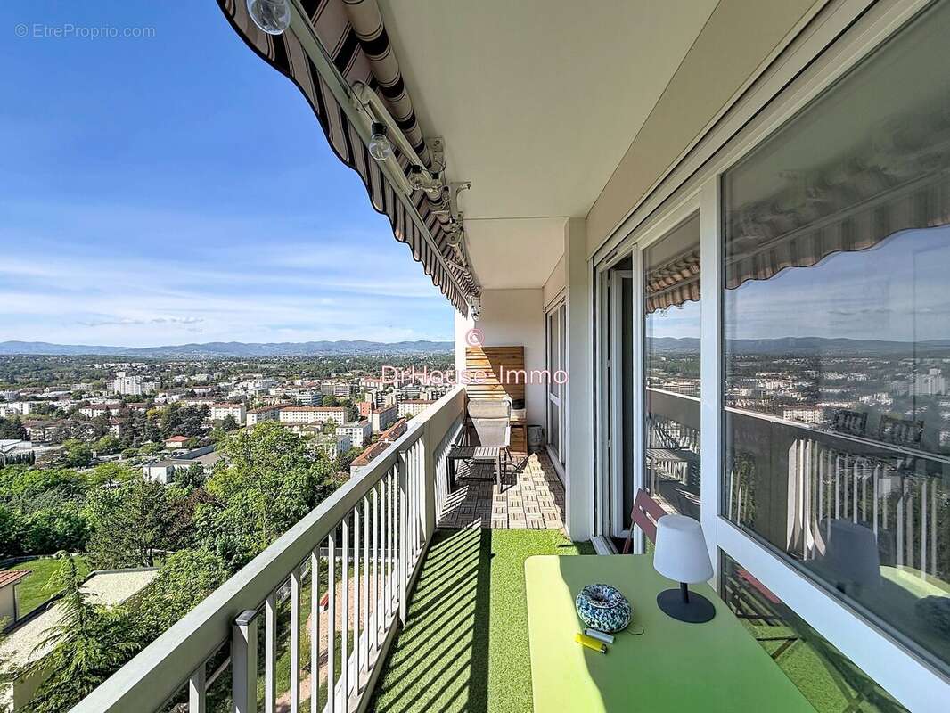 Appartement à TASSIN-LA-DEMI-LUNE