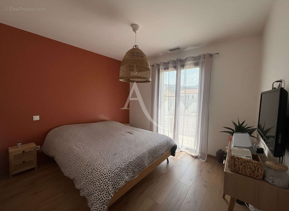 Proche CARCASSONNE, Maison contemporain de plain pied avec garage - photo 4