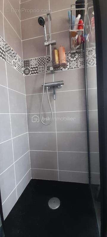 Maison à SAINT-LAURENT-DE-LA-SALANQUE