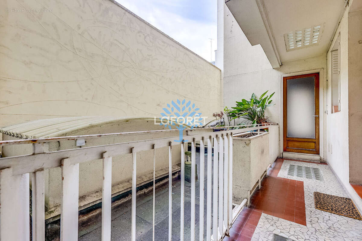 Appartement à PARIS-20E