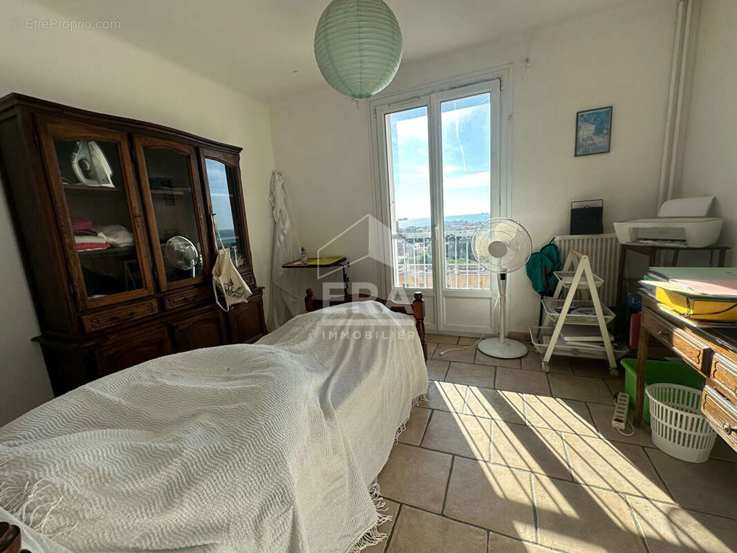 Appartement à PORT-DE-BOUC