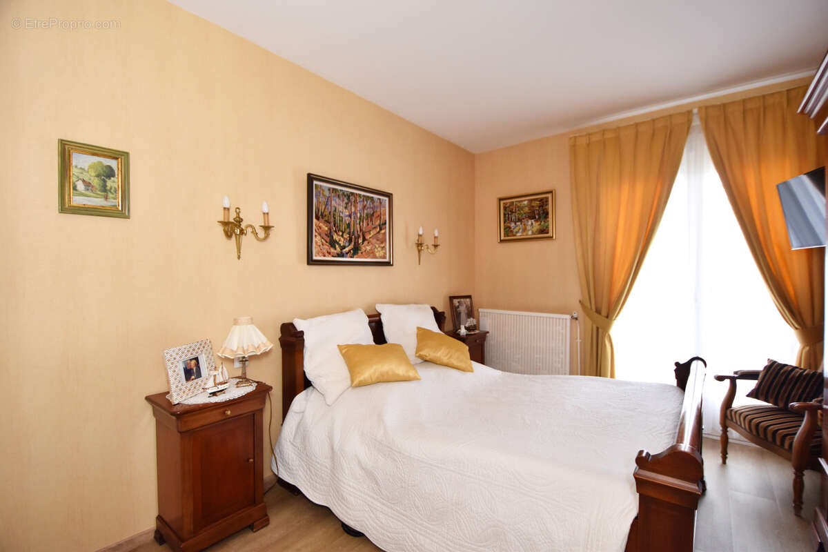 Maison à LONGPRE-LES-CORPS-SAINTS