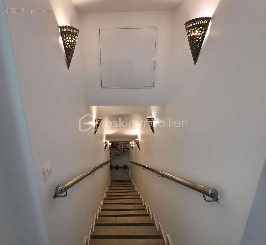 Exclusivité — Local commercial de 90 m² sur deux niveaux, situé à Rosny-sous-Bois - photo 4