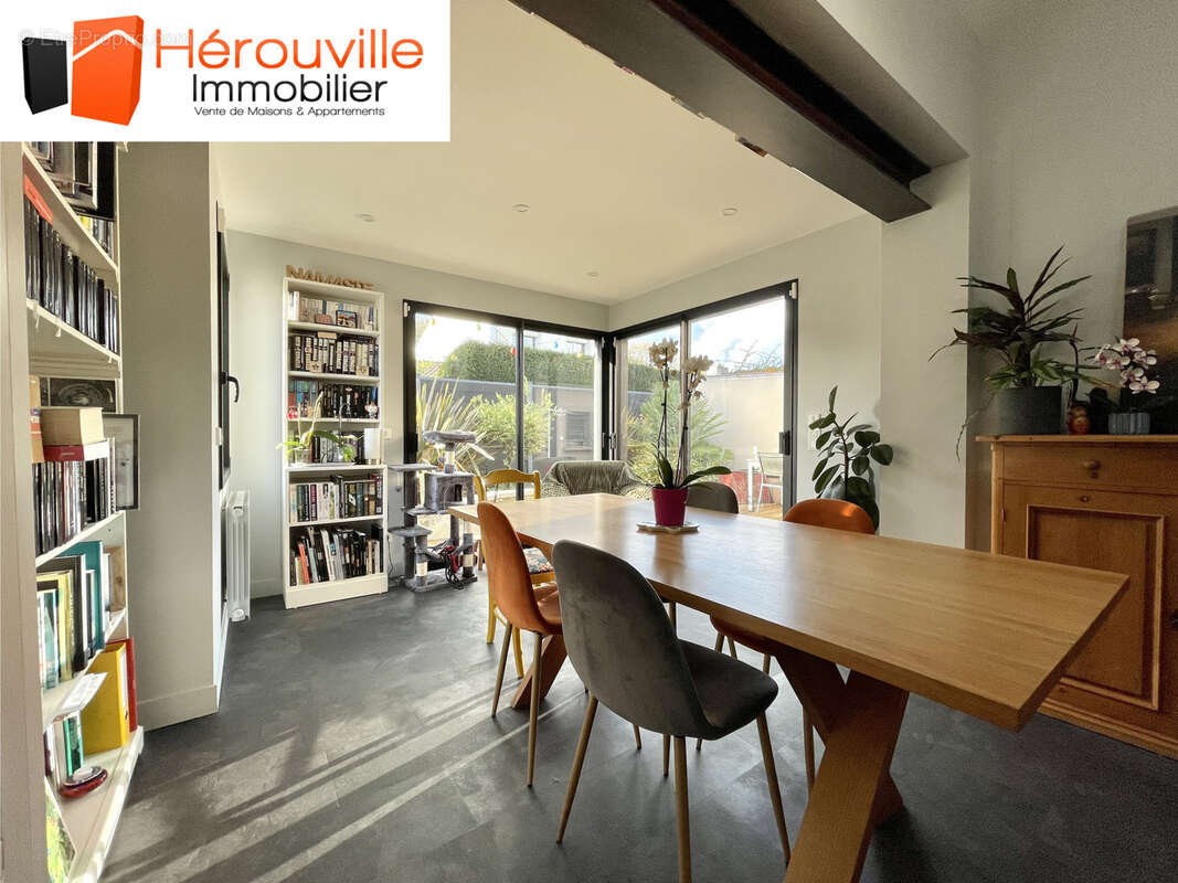 Maison à HEROUVILLE-SAINT-CLAIR
