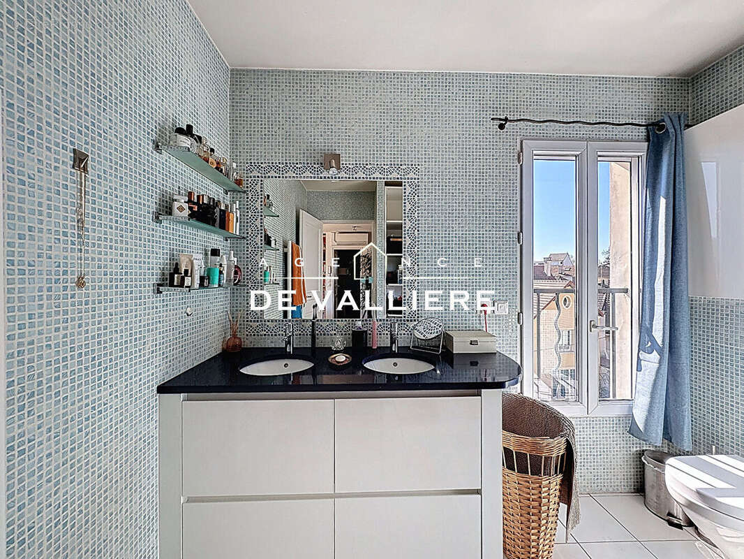 Appartement à NANTERRE
