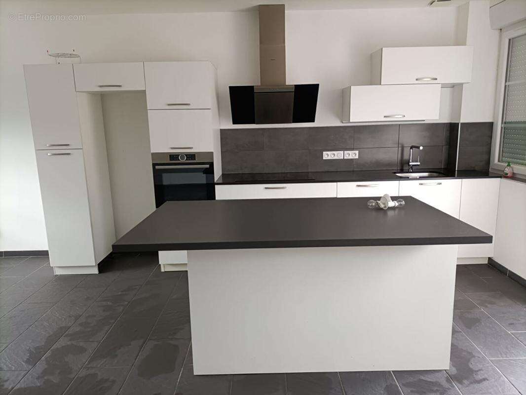 Maison  mitoyenne en triplex 3 pièce(s)  80 m2 - photo 4