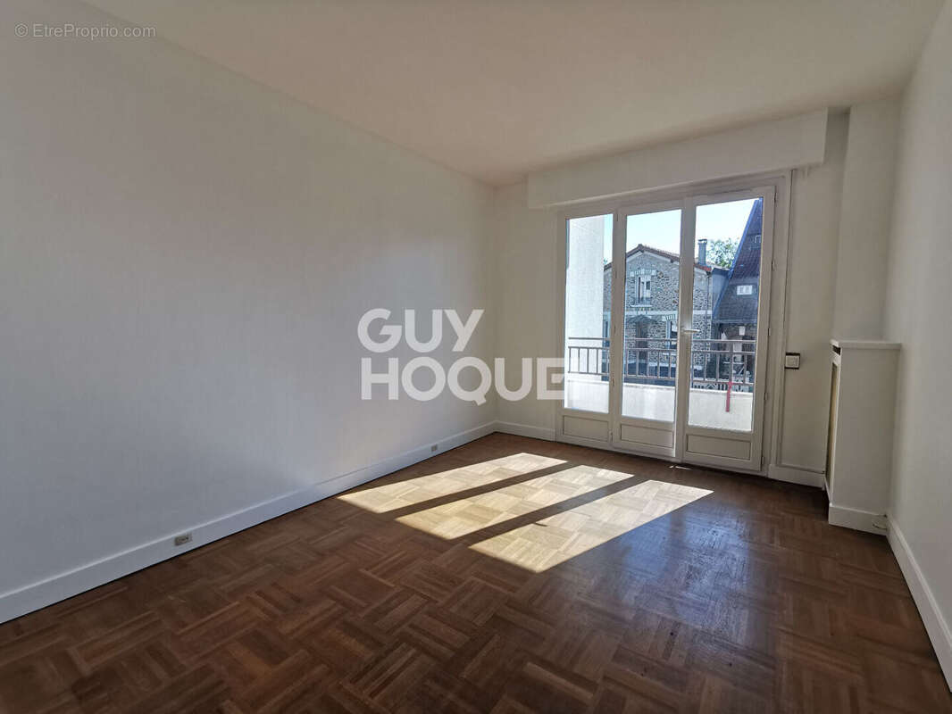 Appartement à FONTENAY-SOUS-BOIS