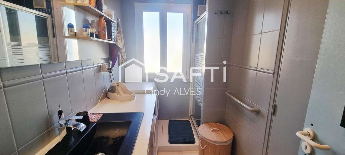 Photo 9 - Appartement à BRIVE-LA-GAILLARDE