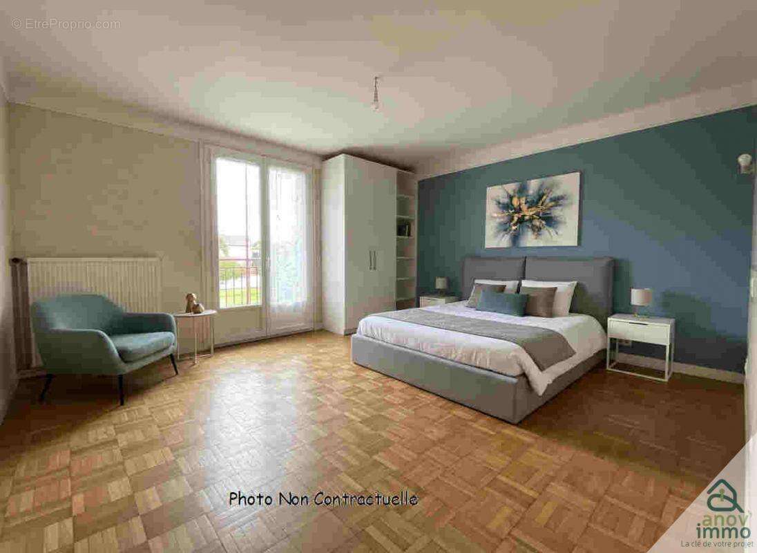 Maison à SAINTE-GENEVIEVE-SUR-ARGENCE