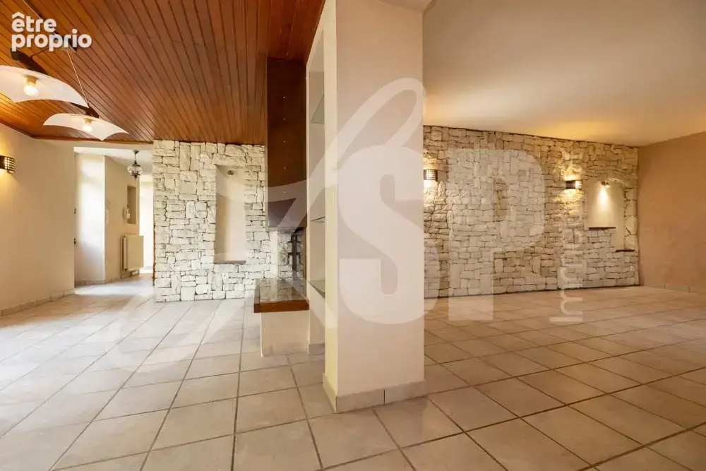 Maison T5 avec petite dépendance