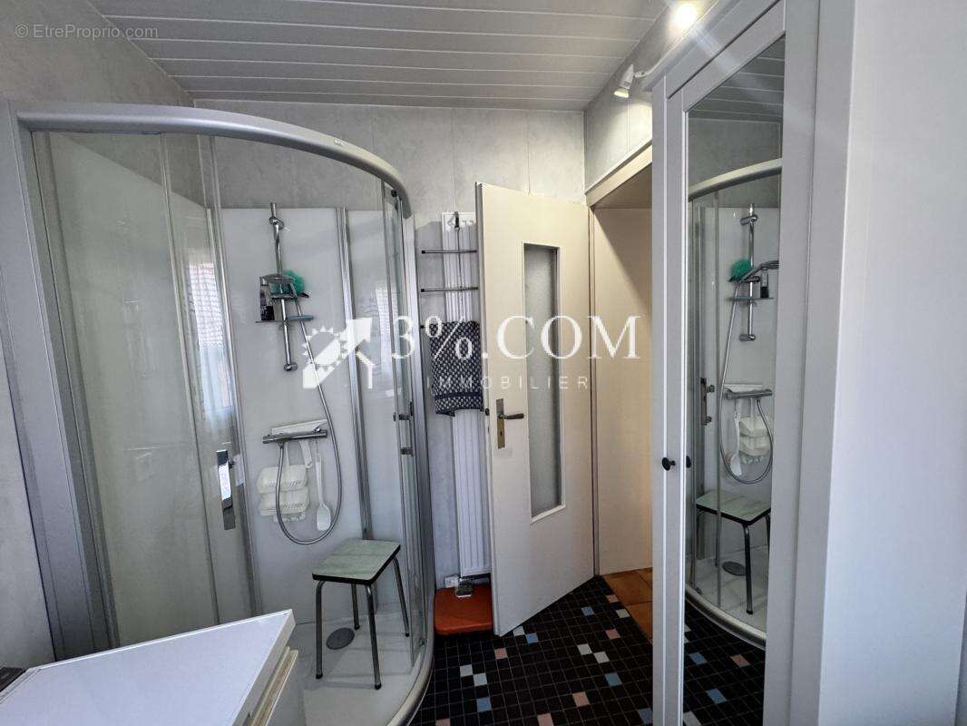 3%COM Maison de ville à rénover avec garage indépendant - photo 6