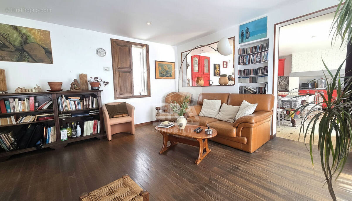 Maison à VIC-EN-BIGORRE