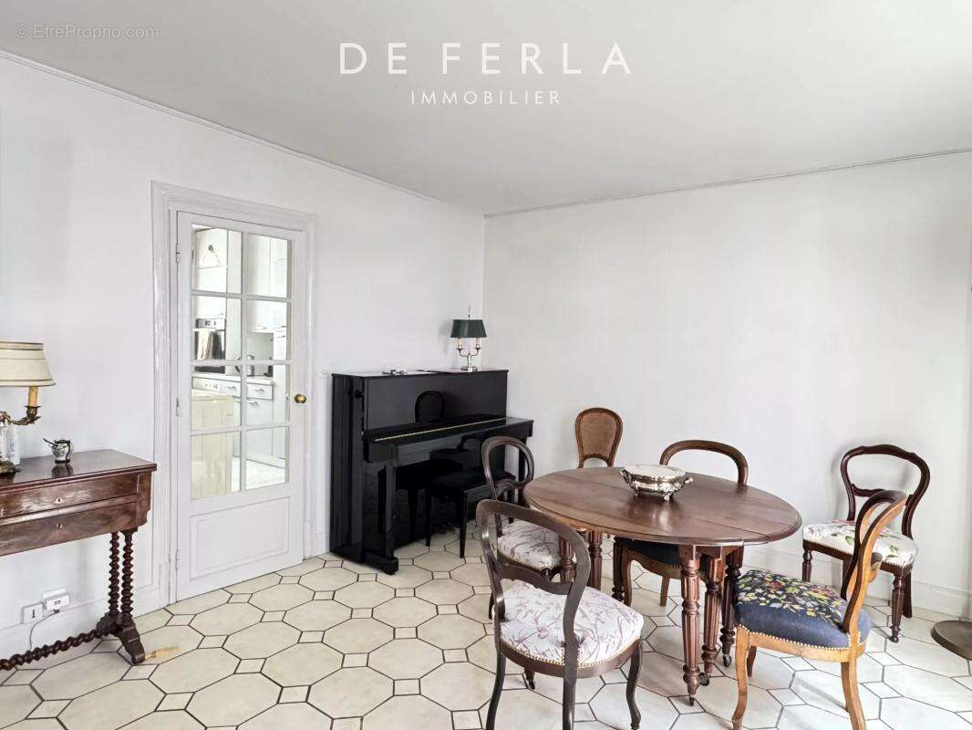 Paris XIVème - Rue Beaunier - Appartement familial lumineux et calme à rénover - photo 10