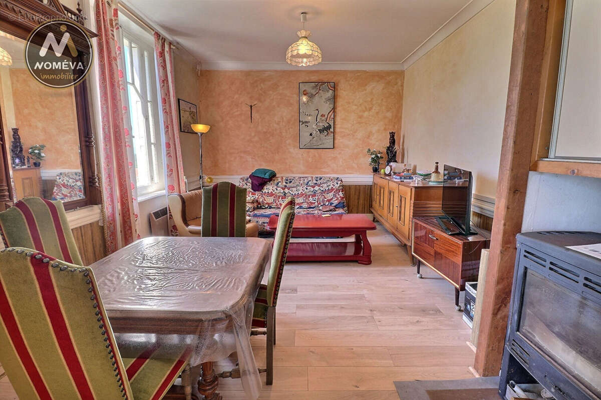 Maison - Saint Romain Lachalm - 6 pièce(s) 140 m2 - photo 6