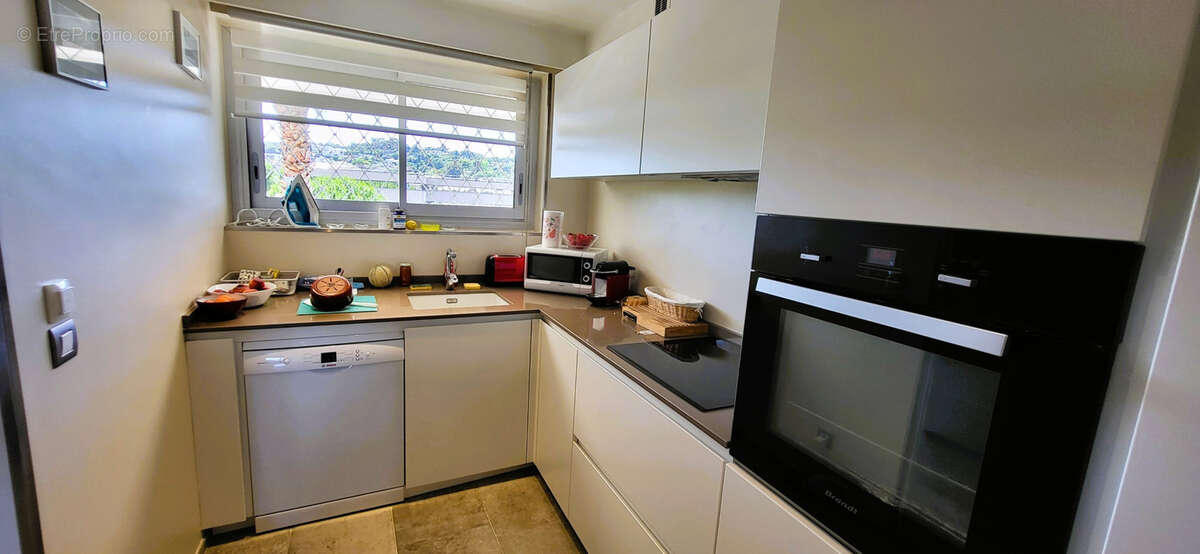Appartement à VILLENEUVE-LOUBET