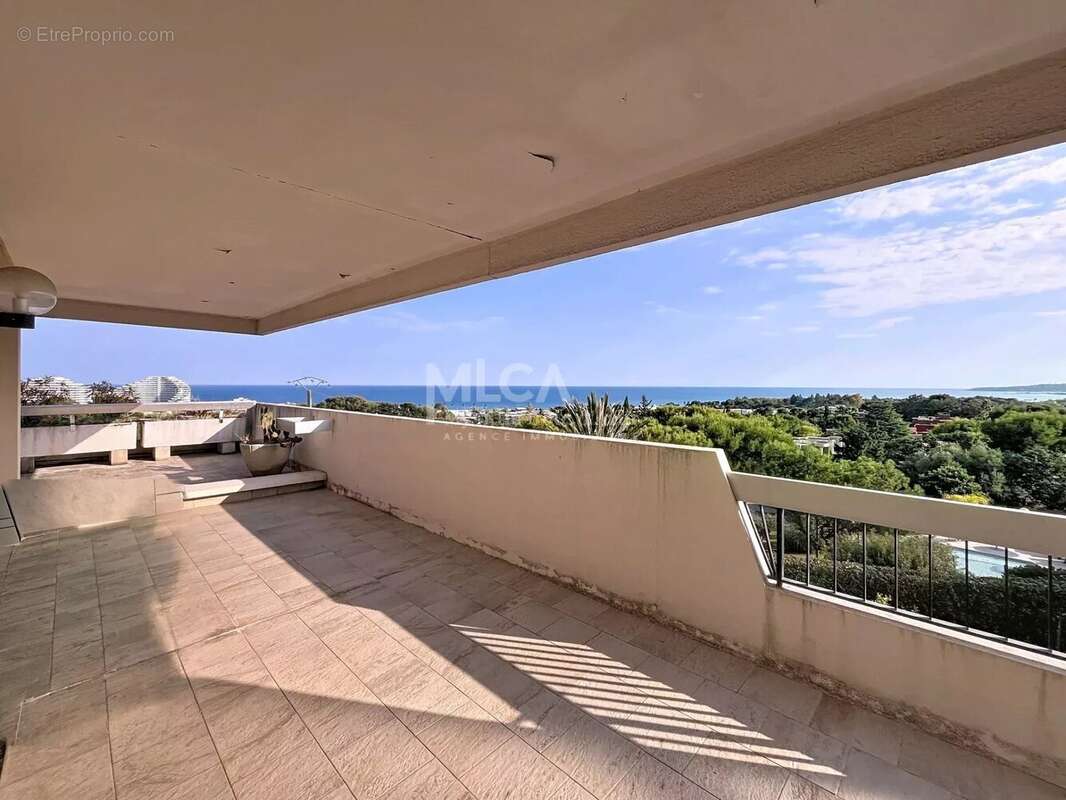 Appartement à VILLENEUVE-LOUBET