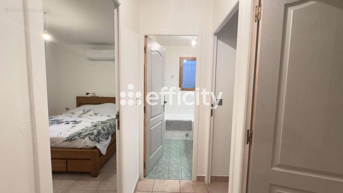 Maison à SAINT-GENIES-DE-COMOLAS