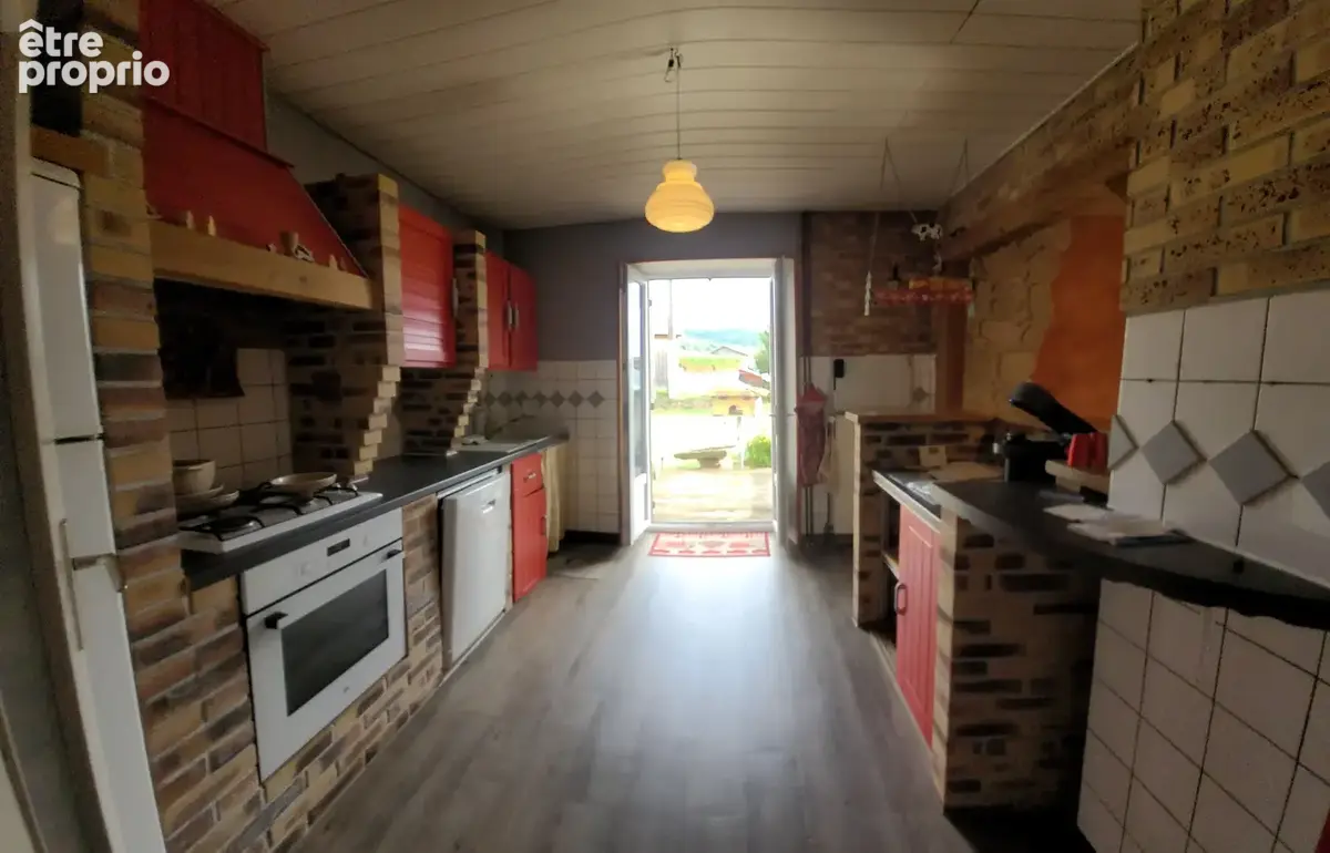 Maison T6 151 m2 habitables rénovée sur 8 ares de terrain avec grange - photo 5