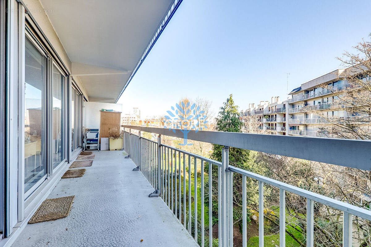 Appartement à PARIS-19E