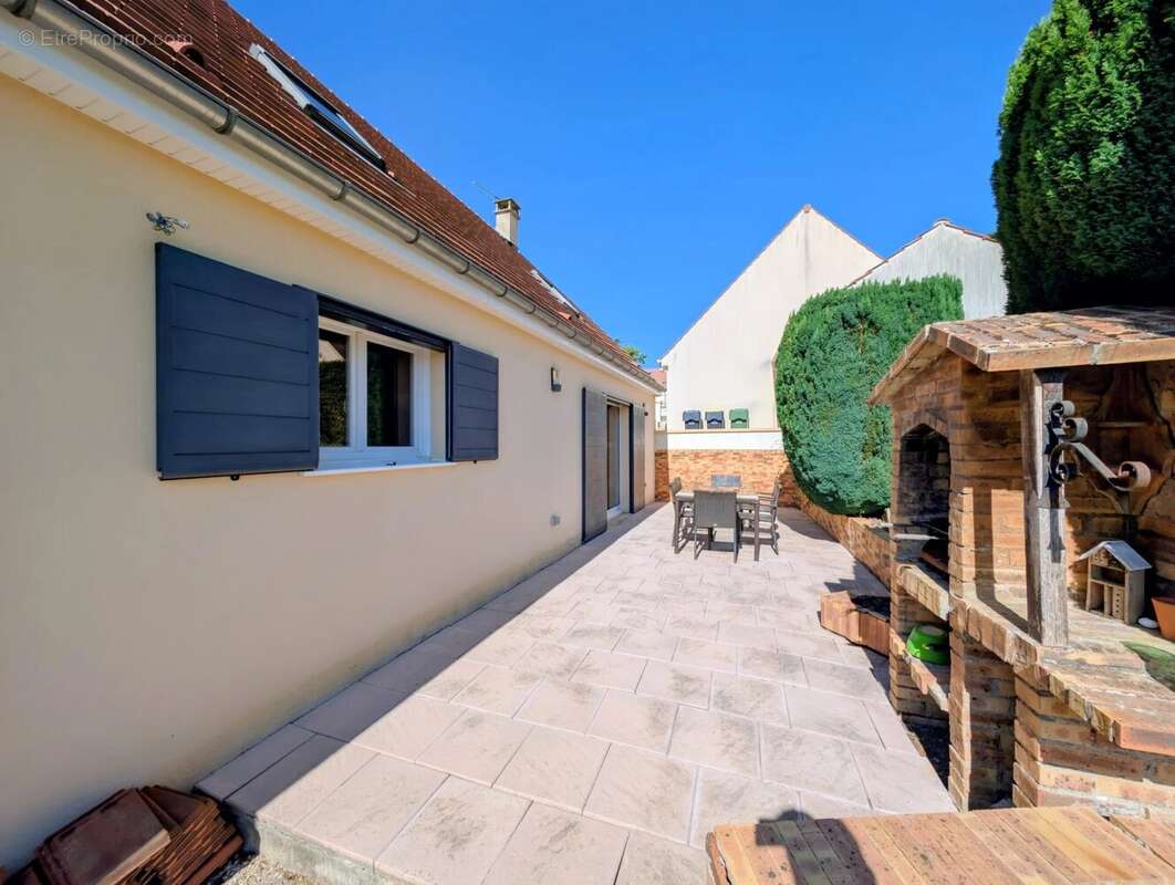 Maison à LIZY-SUR-OURCQ