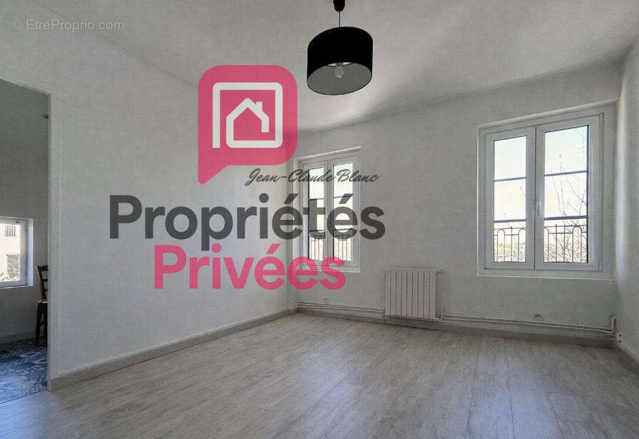 A 15 mn de Blaye - Au calme belle Girondine en pierre rénovée - 197 m2 habitables -7P- 4 Chambres -  1920 m2 de Terrain - Piscin - photo 12