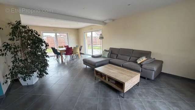 Maison à SAULON-LA-RUE