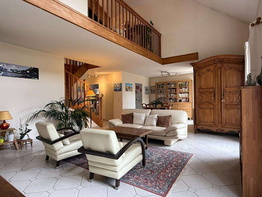 Maison à AUVERS-SUR-OISE