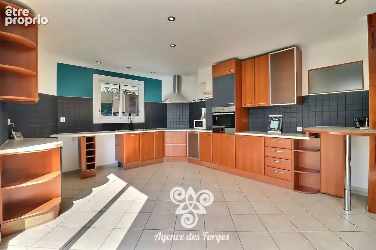 Maison individuelle 137m² / 3-5 chambres / 542m² de terrain / Vallet bourg - photo 3