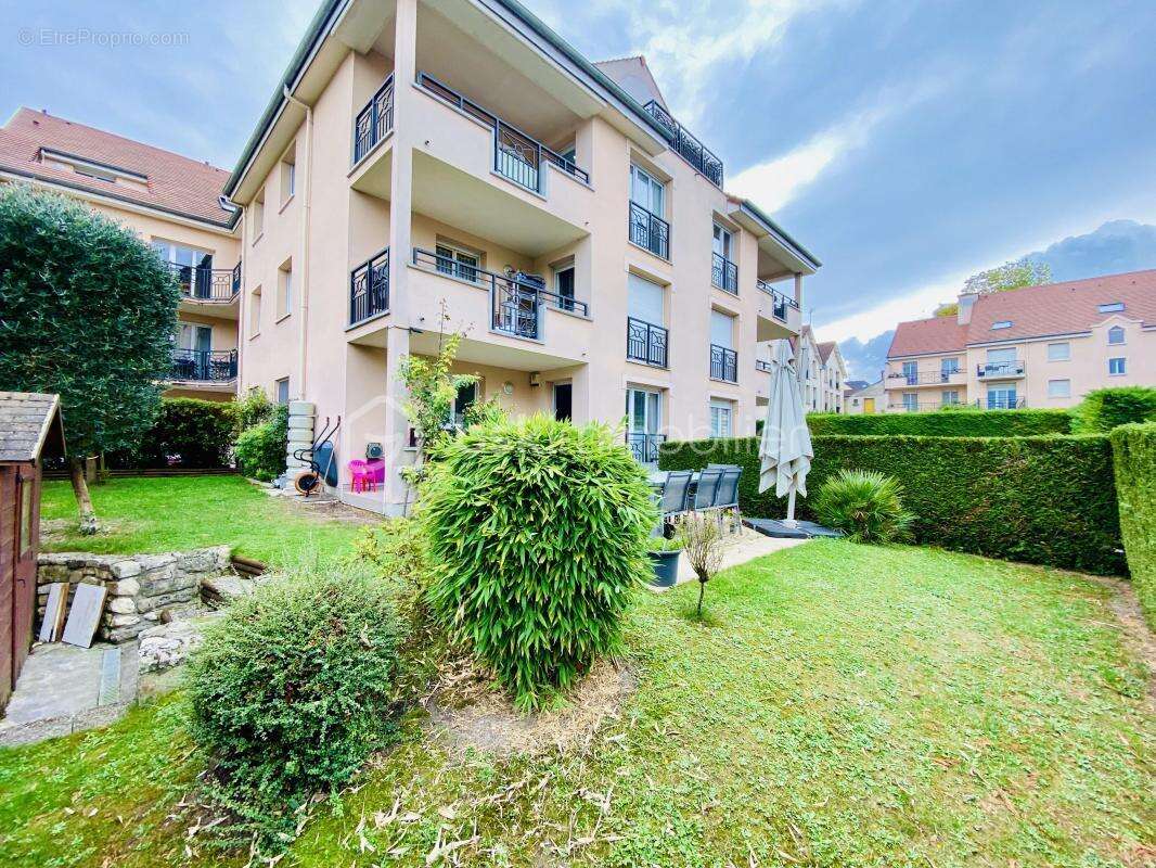 Appartement à CLAYE-SOUILLY