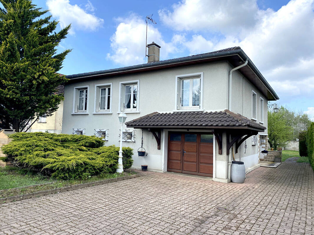 Maison à CUISERY