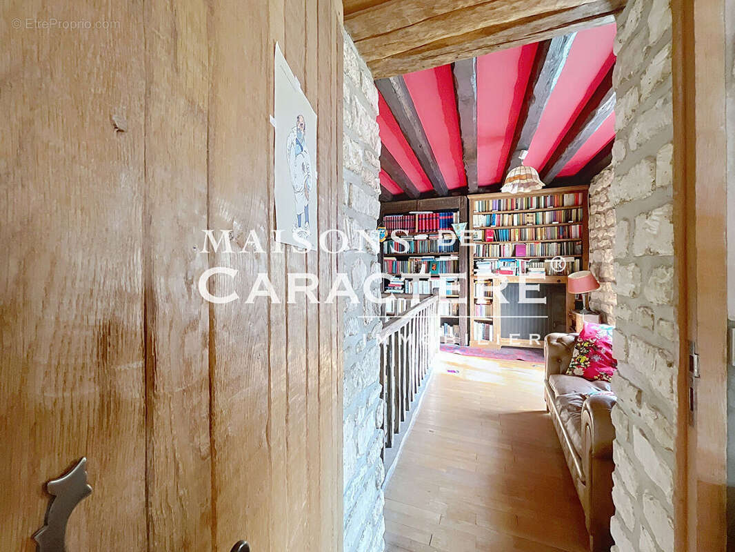 Maison de Campagne, Dépendances et Piscine et 2 terrains constructibles - photo 9