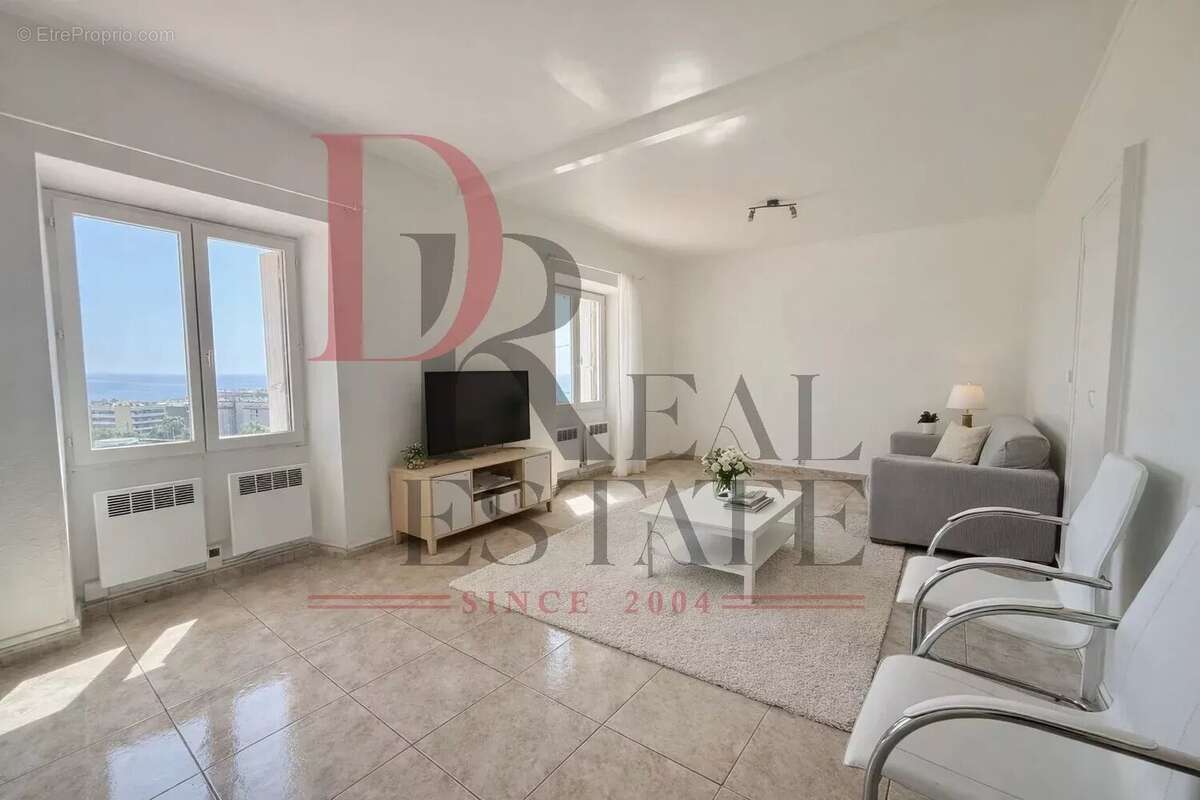 Appartement à ROQUEBRUNE-CAP-MARTIN