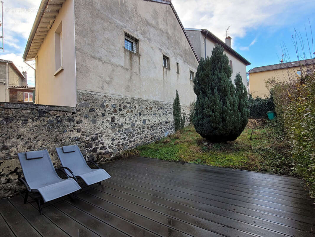 Maison à ESPALY-SAINT-MARCEL