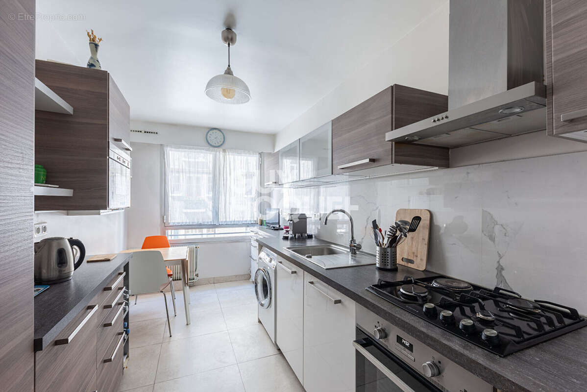 Appartement à PARIS-12E