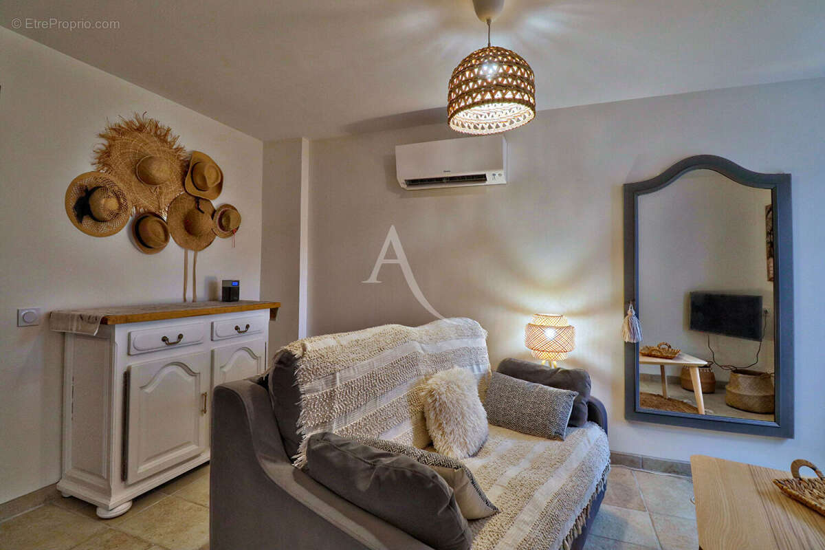 Maison à GREOUX-LES-BAINS