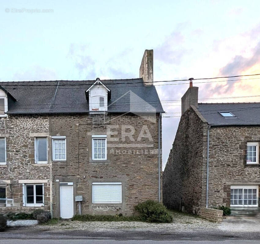 Maison à SAINT-MELOIR-DES-ONDES