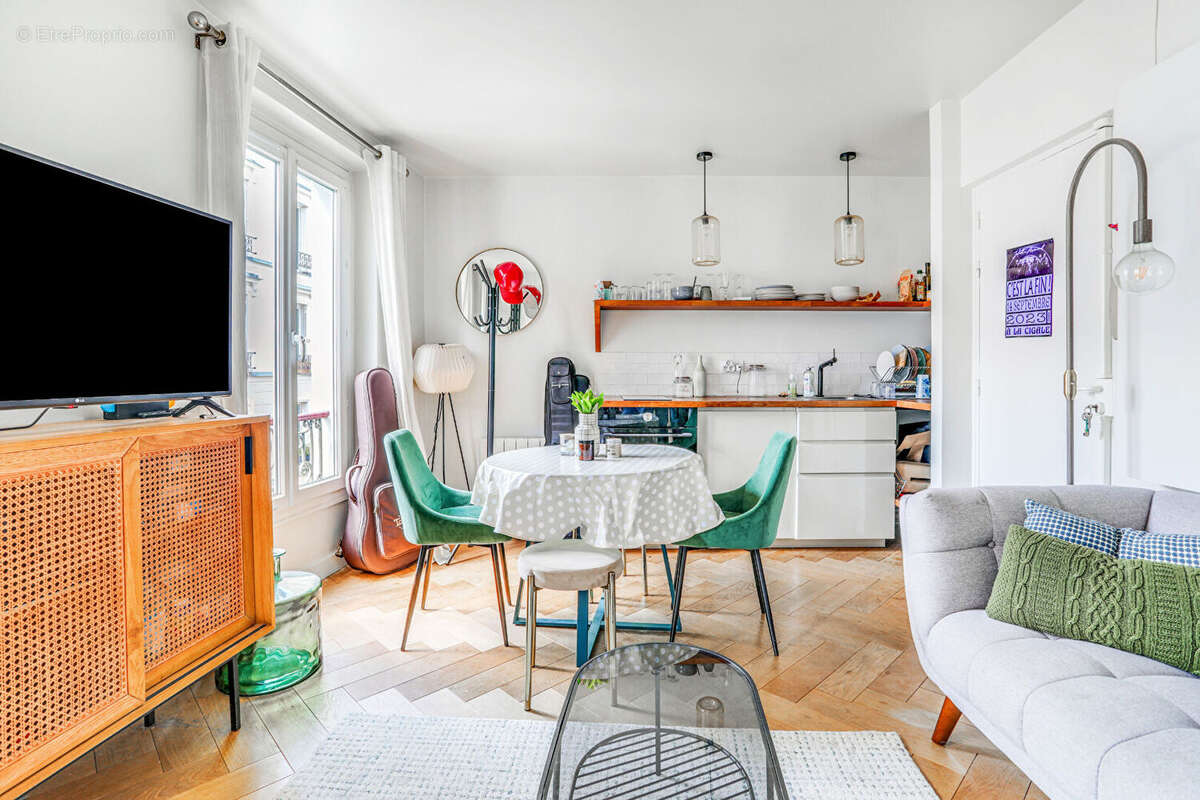 Appartement à PARIS-18E