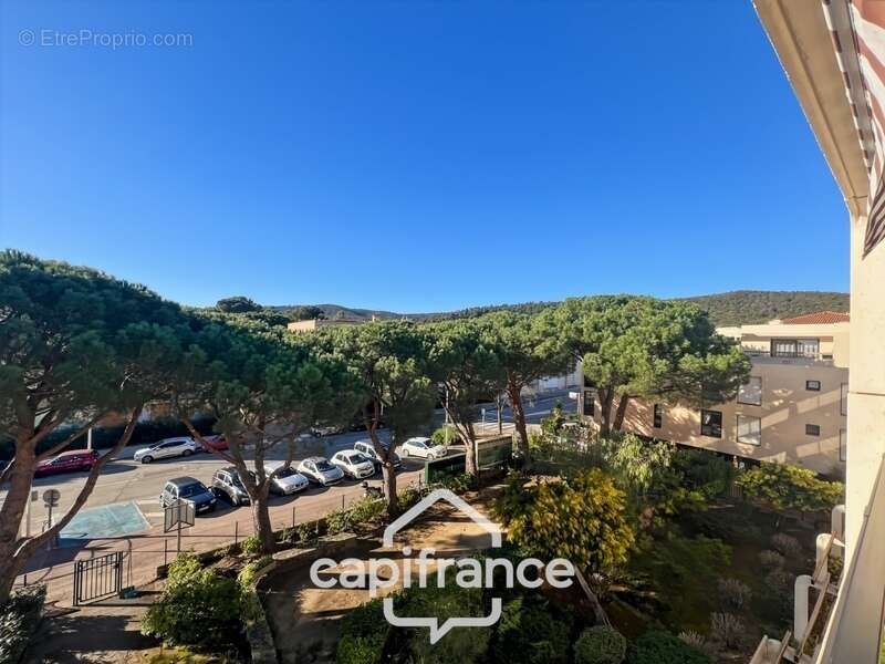 Appartement à BORMES-LES-MIMOSAS