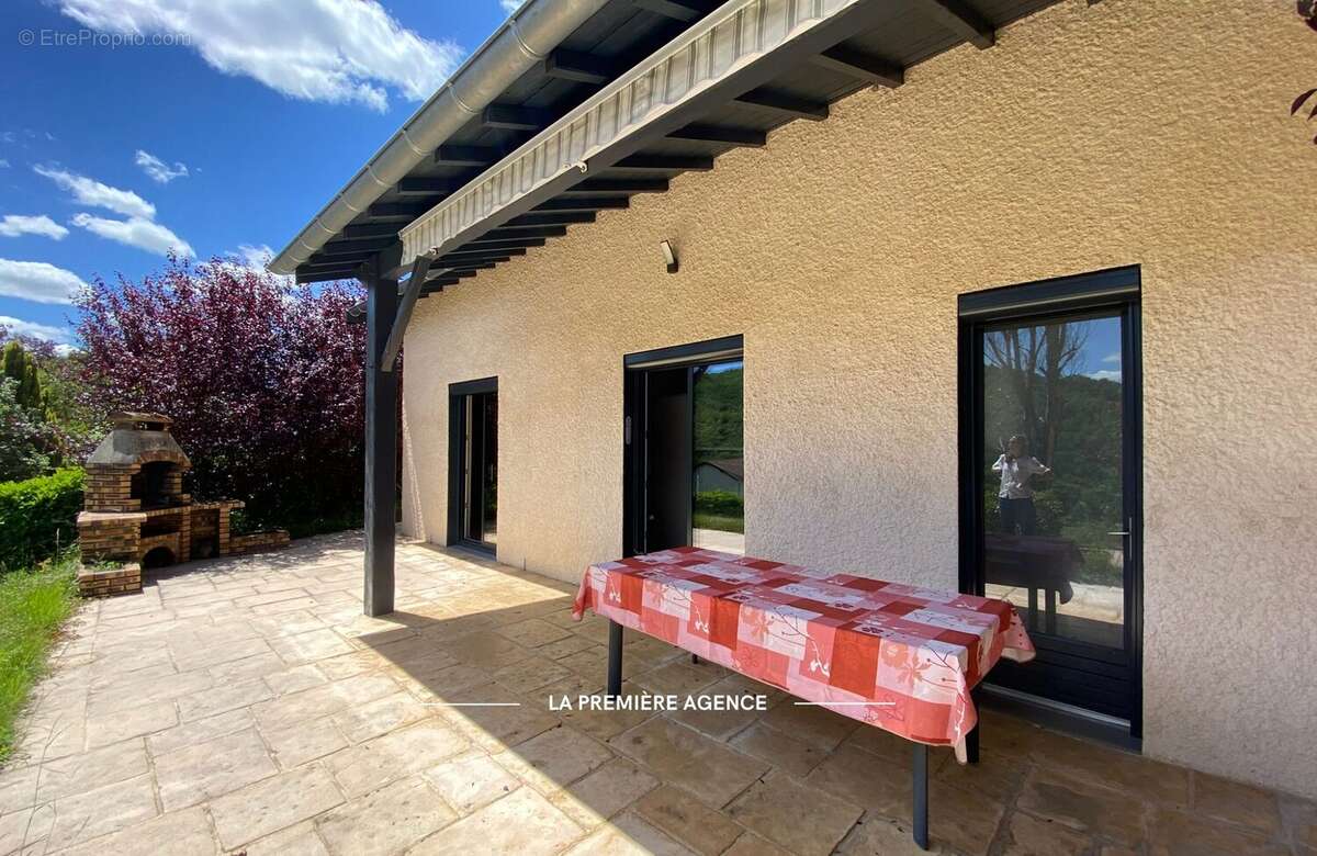 Maison 122 m² à Saint-Forgeux  - photo 9