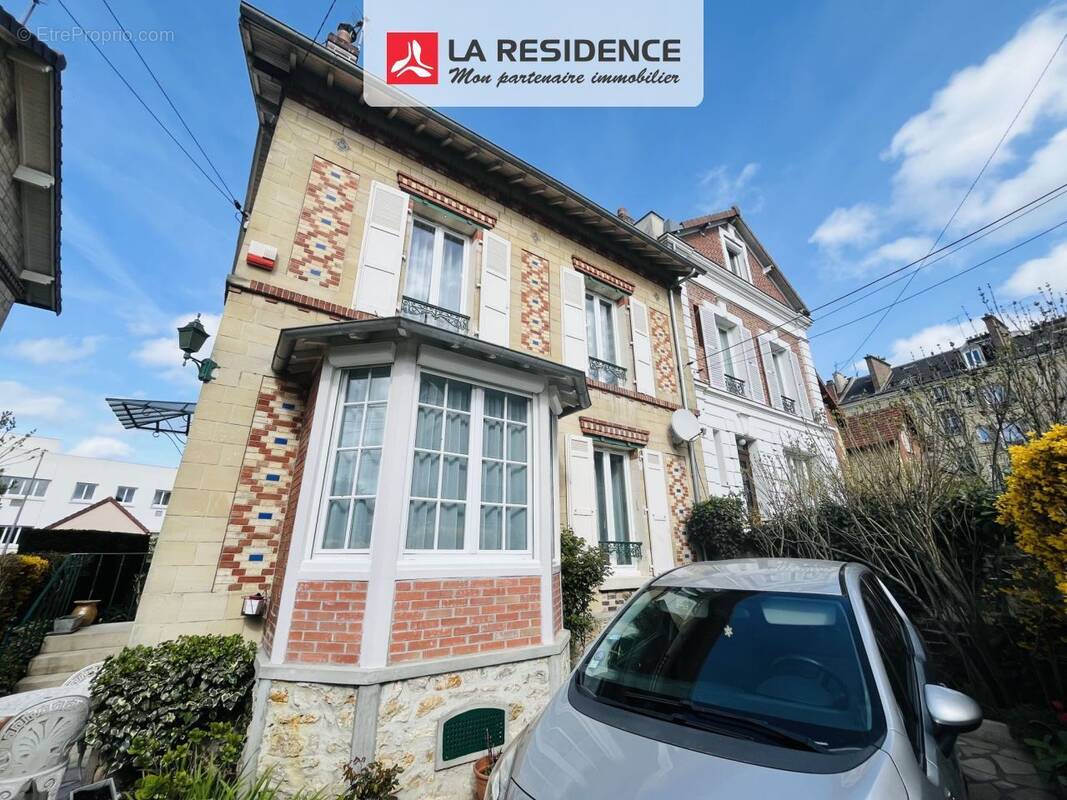 Maison à SAINT-OUEN-L'AUMONE