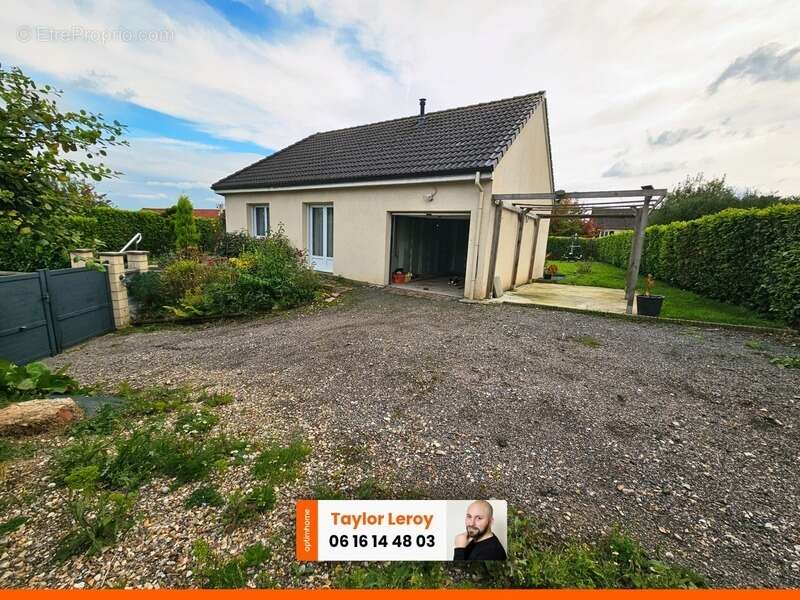 Maison à FONTAINE-LE-DUN