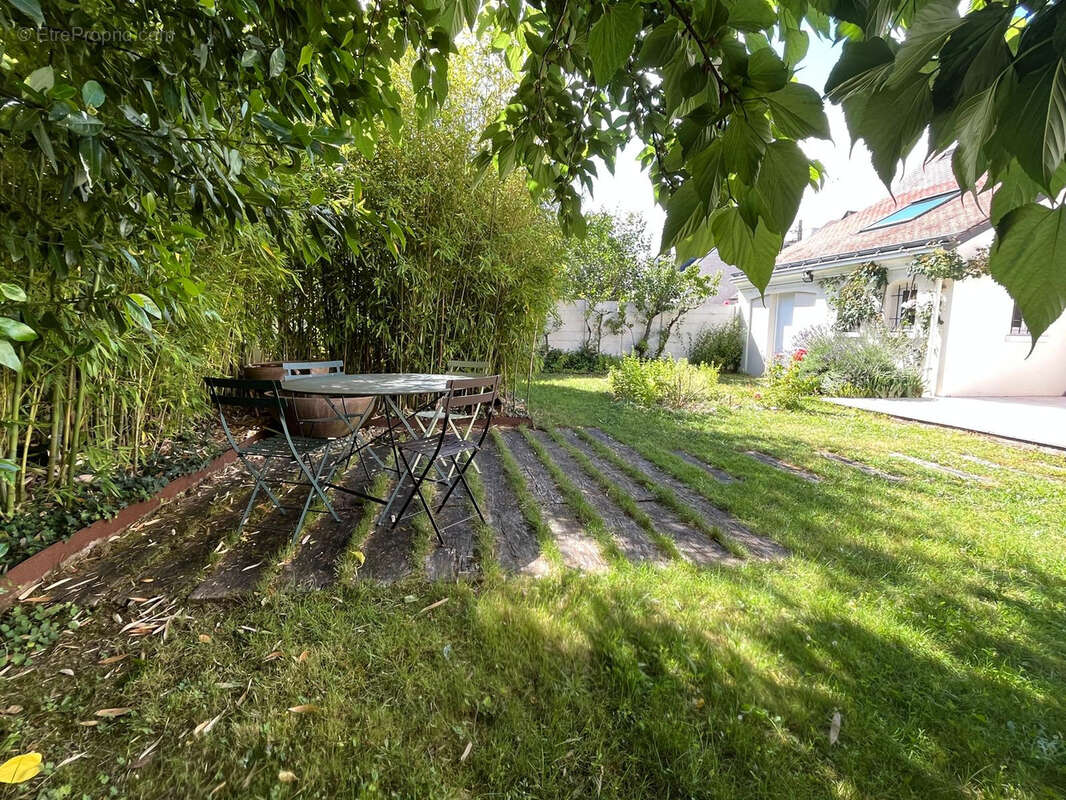 Maison 5 chambres Jardin et Garage - LA RICHE Botanique - - photo 17