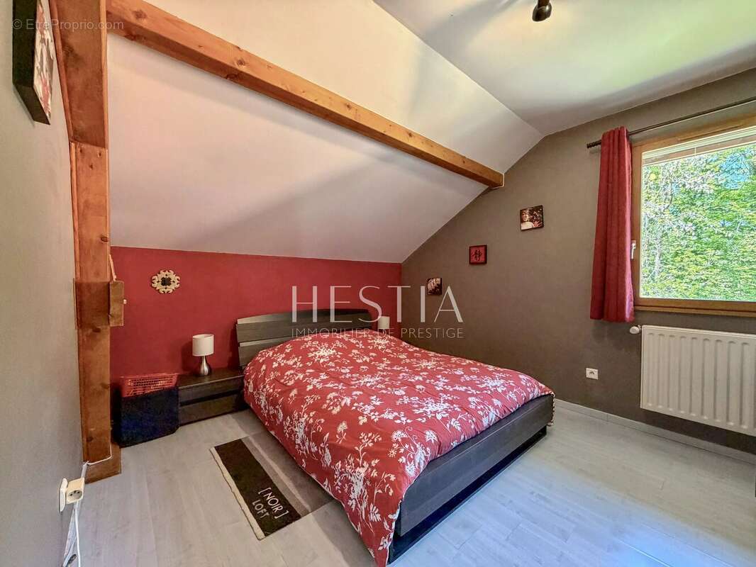 Maison à LES OLLIERES