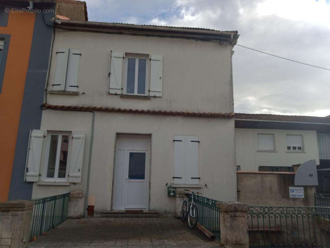 Appartement à VIC-EN-BIGORRE