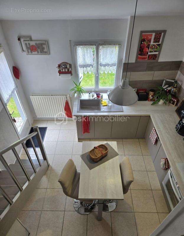 Laval sud, maison de ville 3 chambres, terrain - photo 4