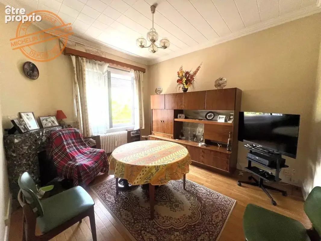 Maison 102 m² à Saint-Germain-Au-Mont-D'or  - photo 2
