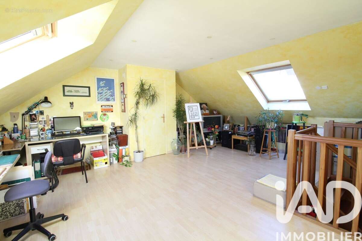 Photo 9 - Maison à CORMEILLES-EN-PARISIS