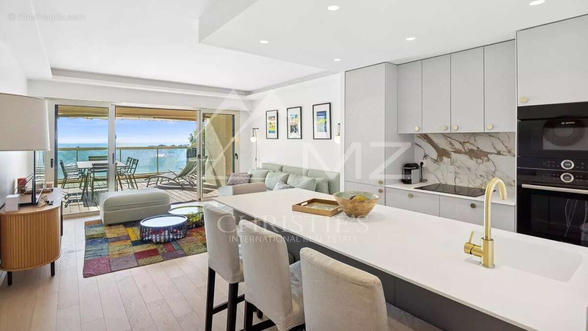 Appartement à LE CANNET